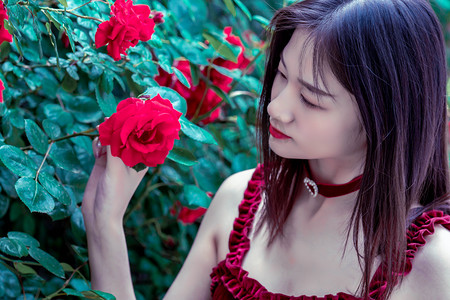 国台办介绍第八届海峡两岸青年发展论坛成果